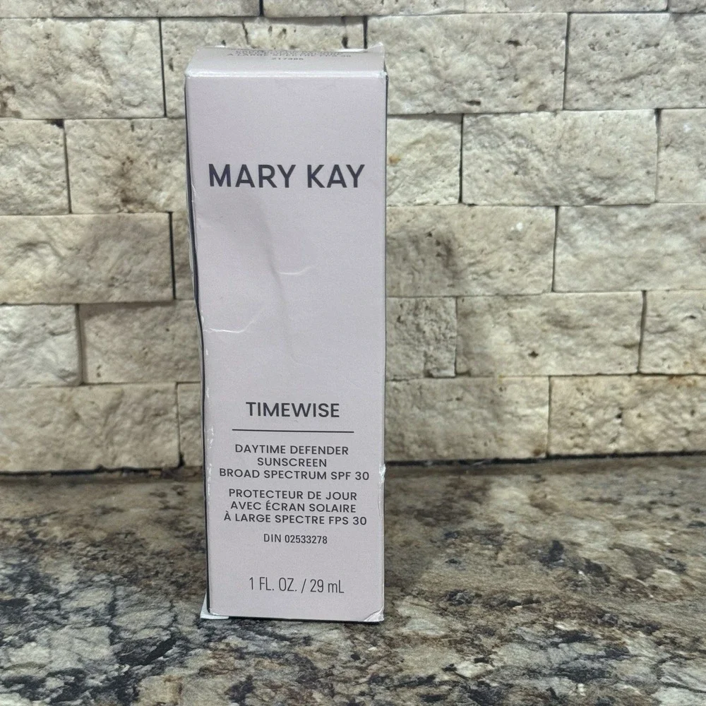 Mary Kay‎ TimeWise Daytime Defender Sunscreen Broad Spectrum SPF 30  1FL.OZ/29ml